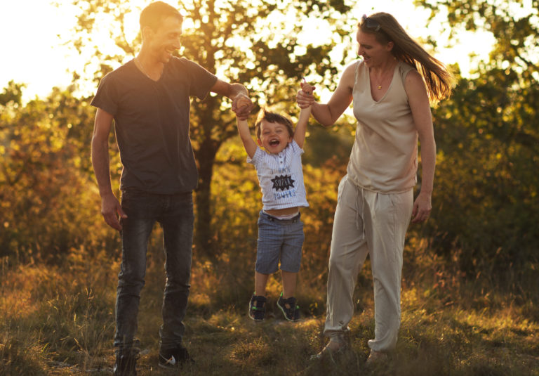 Lire la suite à propos de l’article 5 astuces pour réussir une séance photo en famille avec enfant