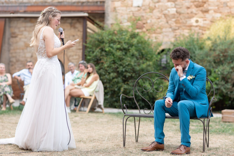 Moment d’émotion pendant un discours de mariage