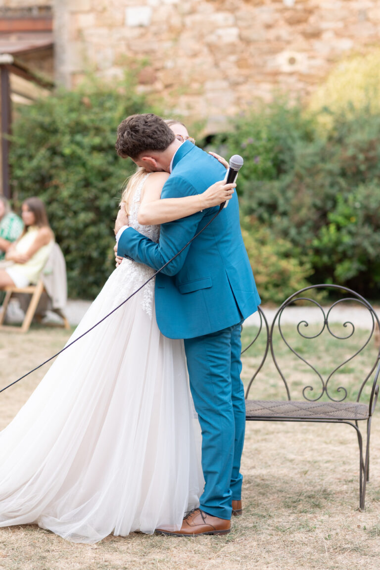 Moment d’émotion pendant un discours de mariage