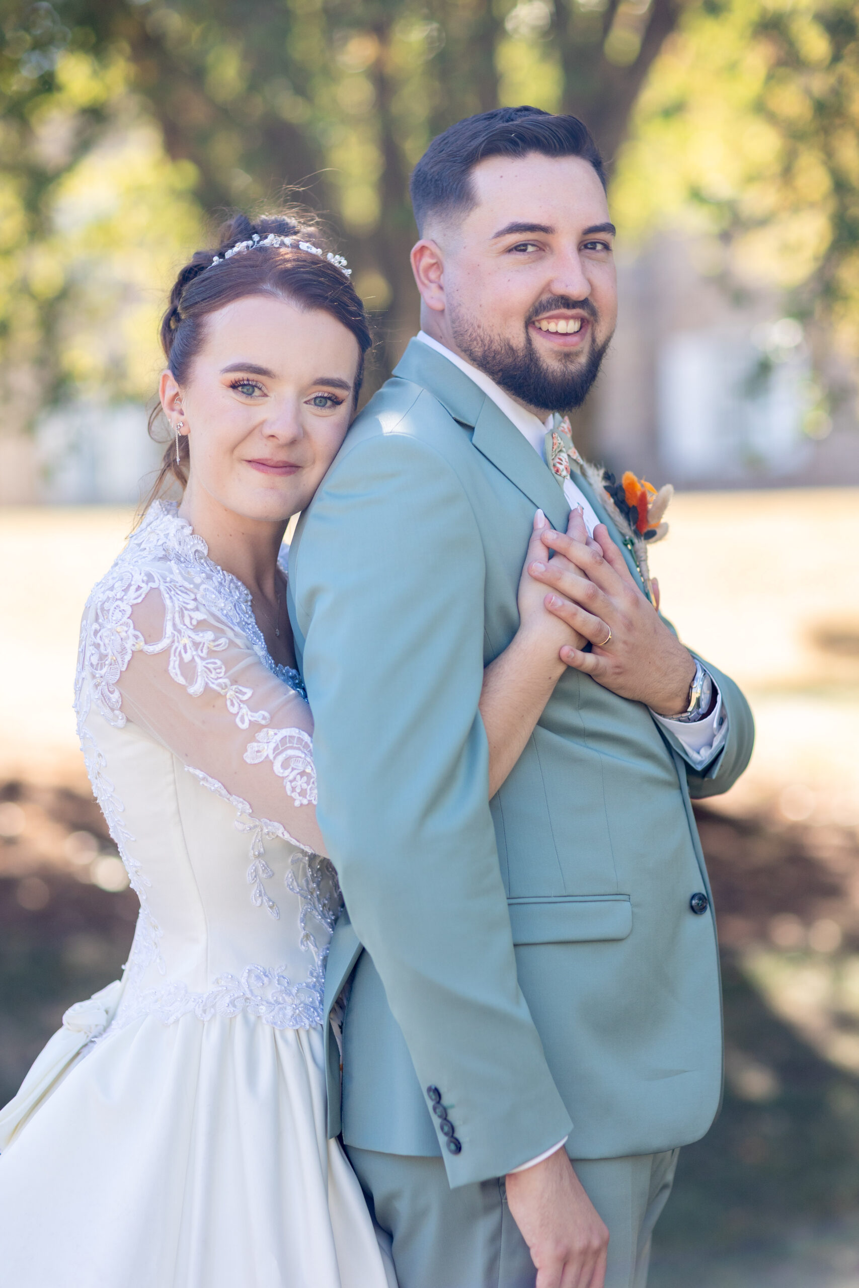 Lire la suite à propos de l’article Mariage au Monastère et à Moyrazès | Jeanne & Pierre